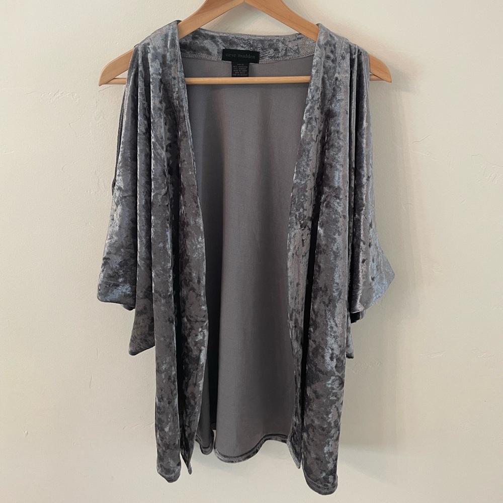 Steve Madden crushed velvet open sleeve kimono